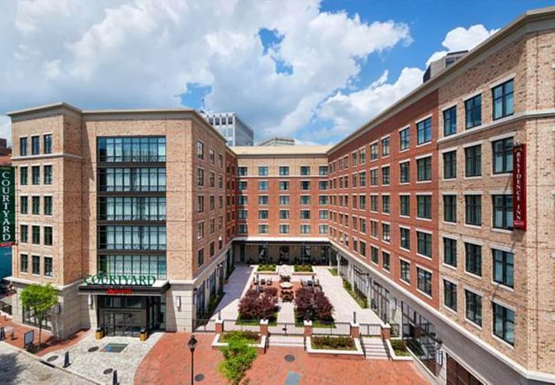 Courtyard By Marriott Richmond Downtown Hotel Bagian luar foto