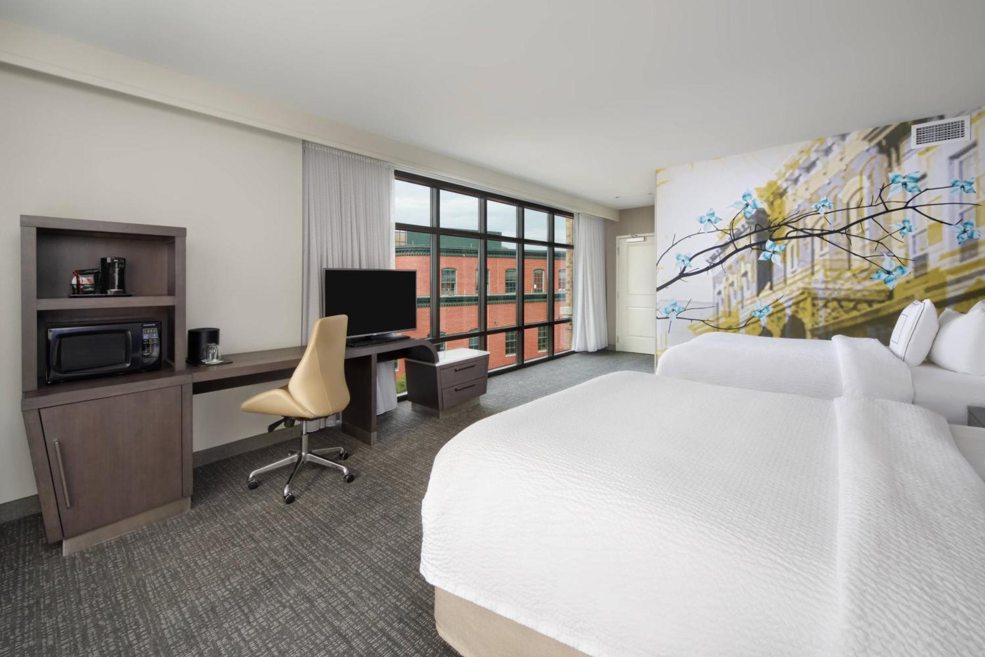 Courtyard By Marriott Richmond Downtown Hotel Bagian luar foto
